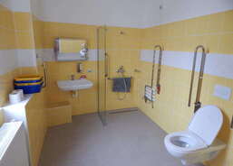 A další pohled do koupelny